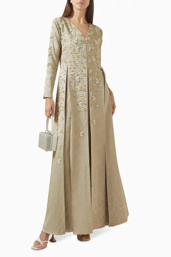 قفطان بتطريزات زهور بارزة كريب