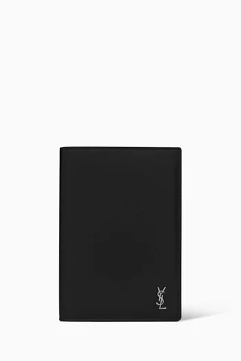 Tiny Cassandre Passport Case in Leather