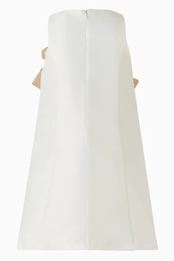 فستان قصير مزين بعقدة