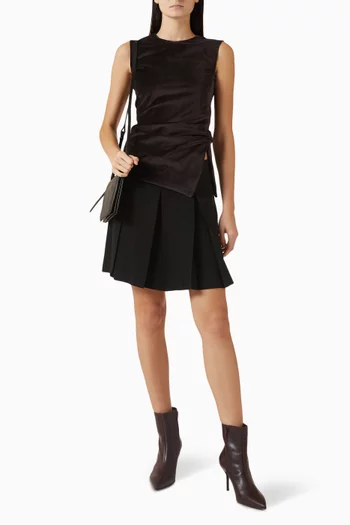 Asymmetric Top in Velvet