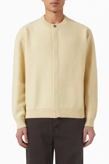 كارديغان بفتحة رقبة مستديرة صوف معالج بالغليان