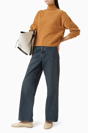 سترة شنيل بياقة عالية