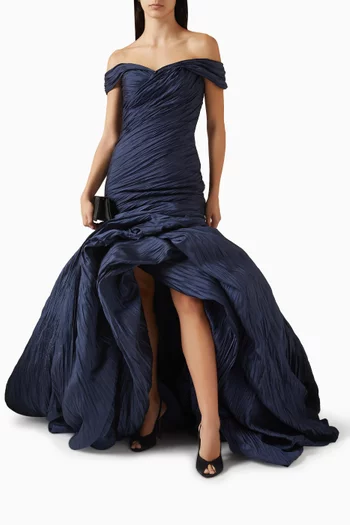 Off-shoulder Train Gown