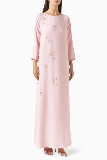 قفطان مزين بتطريزات كريب