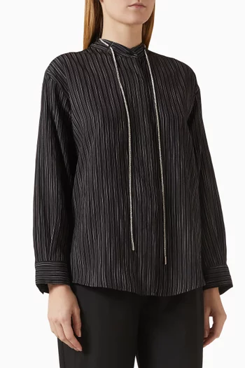 قميص برباط عند الرقبة مزين بنقشة