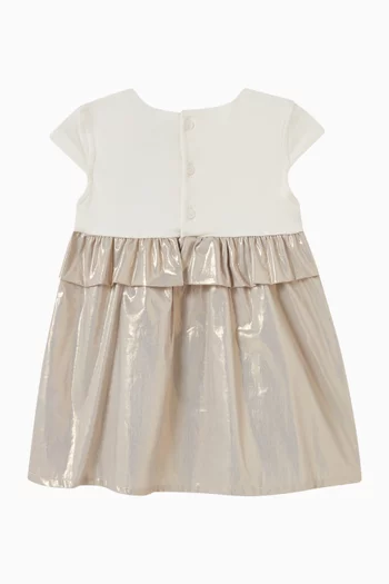 فستان كشكش بشعار الماركة