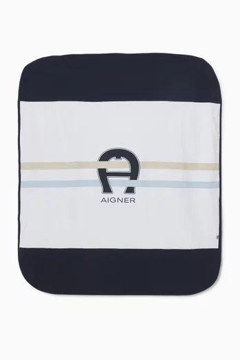 بطانية بطبعة بشعار الماركة قطن