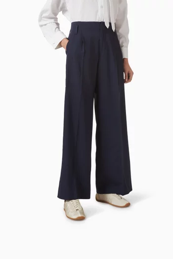 سنيكرز سترايكر أسفل الكاحل