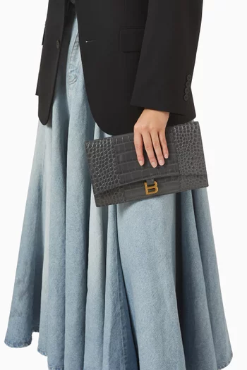 Hourglass Flat Pouch in Croc-embossed Leather