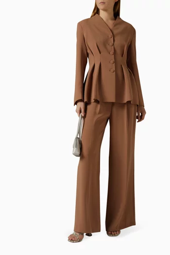 جاكيت بخصر مقسم لأجزاء وأزرار