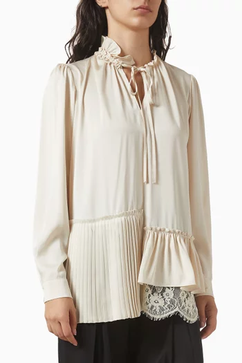 بلوزة بكشكش ودانتيل