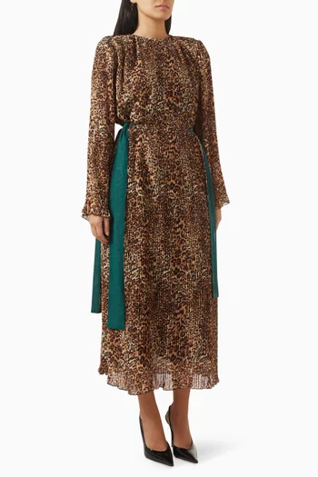 فستان بنقشة جلد الفهد