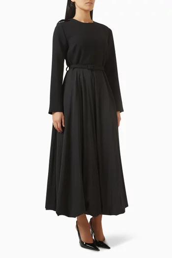 فستان متوسط الطول بحزام