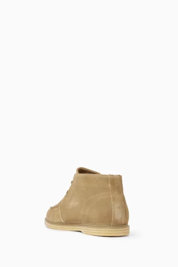Lace up Boots in Suede