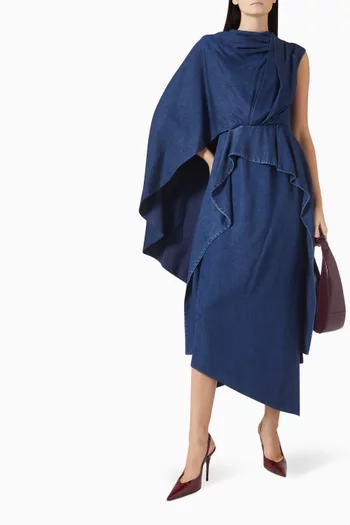 فستان بكاب وخصر على شكل جرس