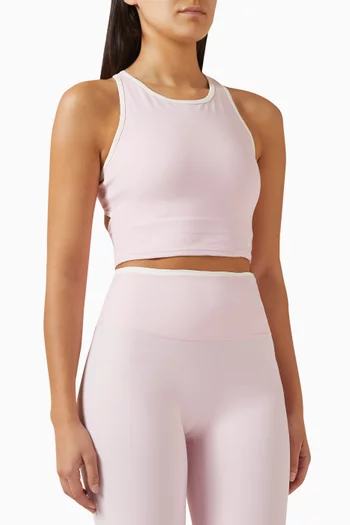 بلوزة لكس بالانس قصيرة بفتحة في الخلف قماش فري فورم