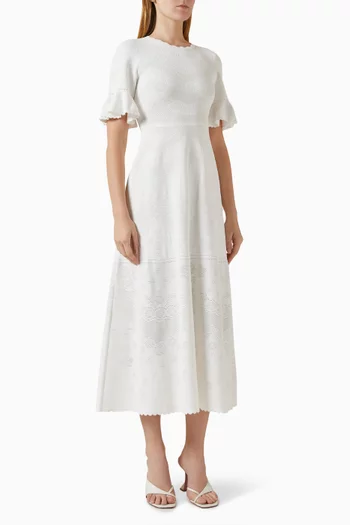 فستان سكالوب منسوج من دانتيل وبونتيل