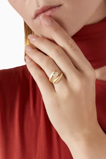 خاتم مرصع بماس بشكل كمثرى ذهب عيار 18