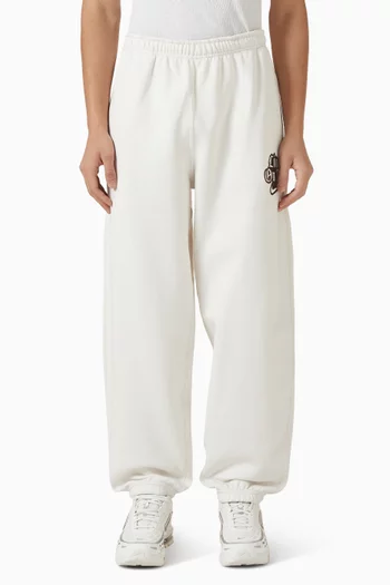 Solo Swoosh Cuffed Pants in Fleece