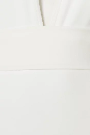 لباس سباحة قطعة واحدة بفتحة رقبة على شكل حرف V‏