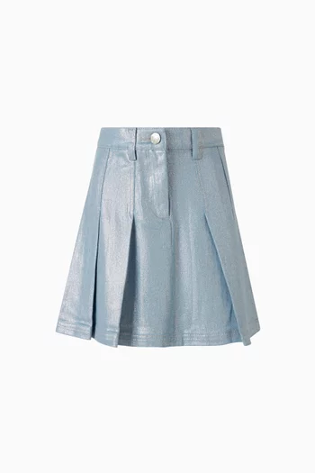 تنورة لامعة بطيات