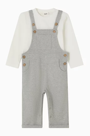 طقم تي شيرت وأوفرول