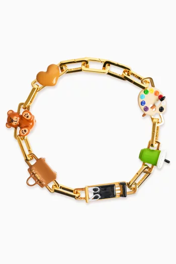 سوار بمجموعة حلي ميوز