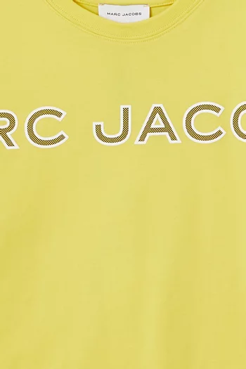 تي شيرت بطبعة شعار الماركة