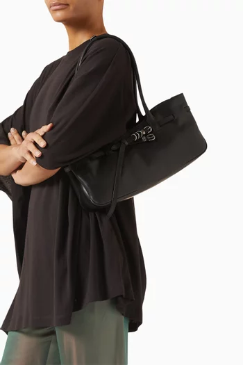 Grandma Used Shoulder Bag in Suede