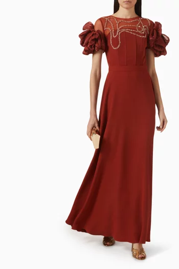 فستان سهرة مزين بتطريزات بالخرز