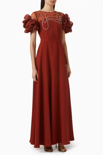 فستان سهرة مزين بتطريزات بالخرز