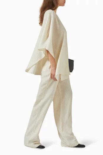 بلوزة لورا بتصميم كاب