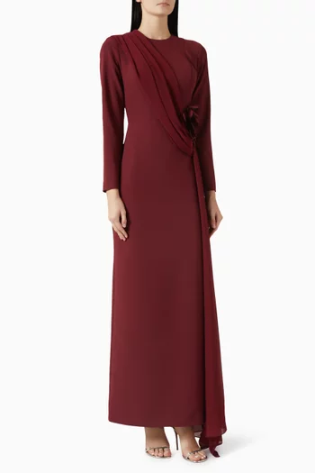 فستان مزين بزهور بارزة