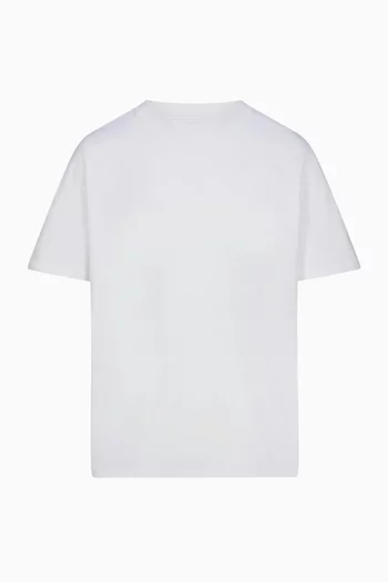 تي شيرت بفتحة رقبة مستديرة