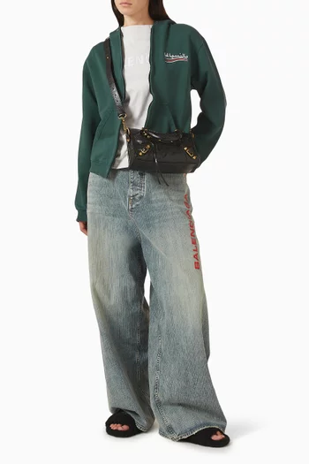 كنزة بغطاء رأس بطبعة شعار الماركة باللغة العربية صوف سريع الجفاف