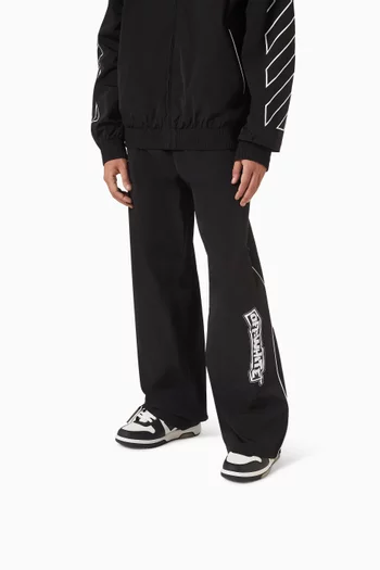 سنيكرز اوت اوف اوفيس جلد