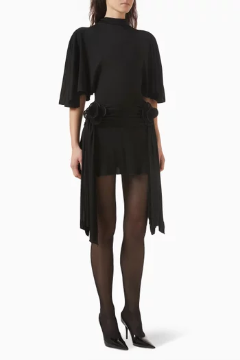 فستان قصير بزهور بارزة