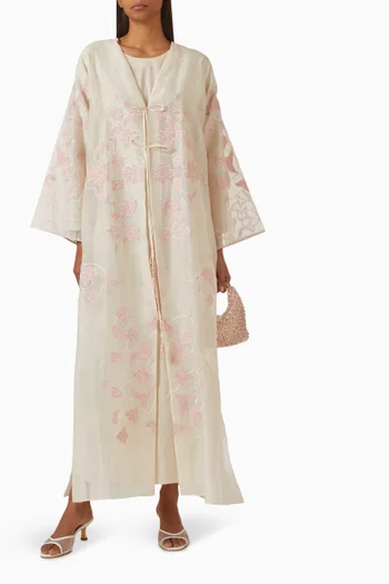 عباية ادا مزينة بتطريزات مخمل مضلع