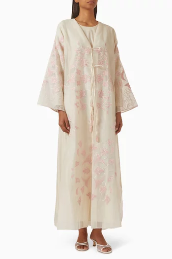 عباية ادا مزينة بتطريزات مخمل مضلع