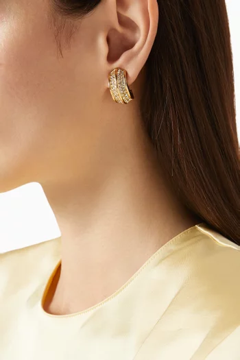 أقراط نصف دائرية بمشبك من الثمانينيات