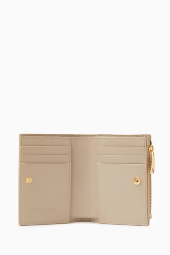 Small Bi-fold Wallet in Intrecciato Leather