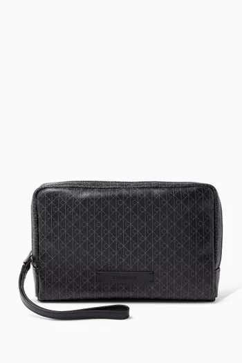 حقيبة صغيرة بنقشة شعار الماركة بالكامل