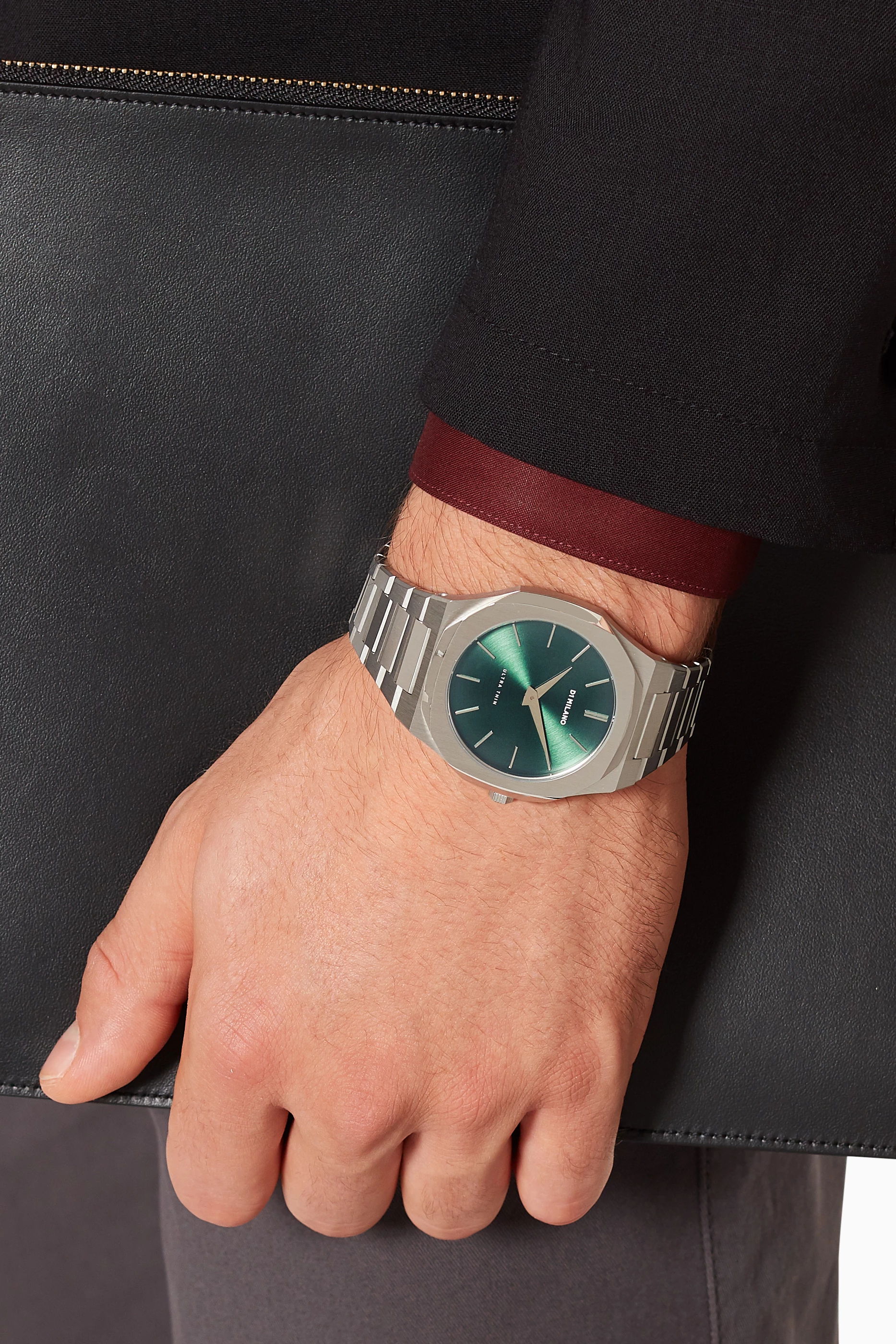 Buy D1 Milano Silver Gems Limited Edition Smeraldo 40mm Watch for Men Online Ounass Kuwait