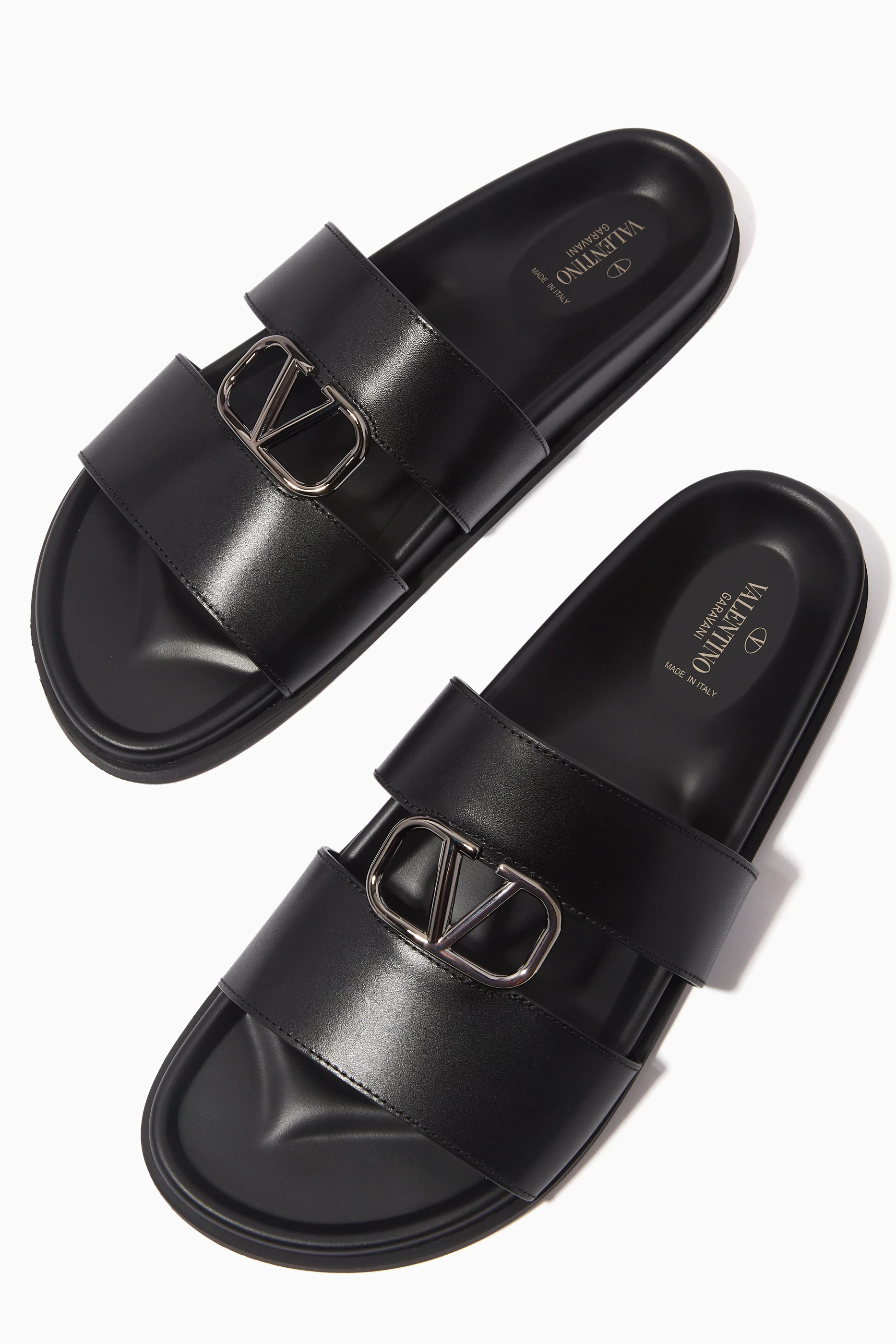 サンダル・ミュール Valentino Garavani Black Leather Vlogo Signature Slippers Valentino Garavani VLogo Signature sandals for Women - Black