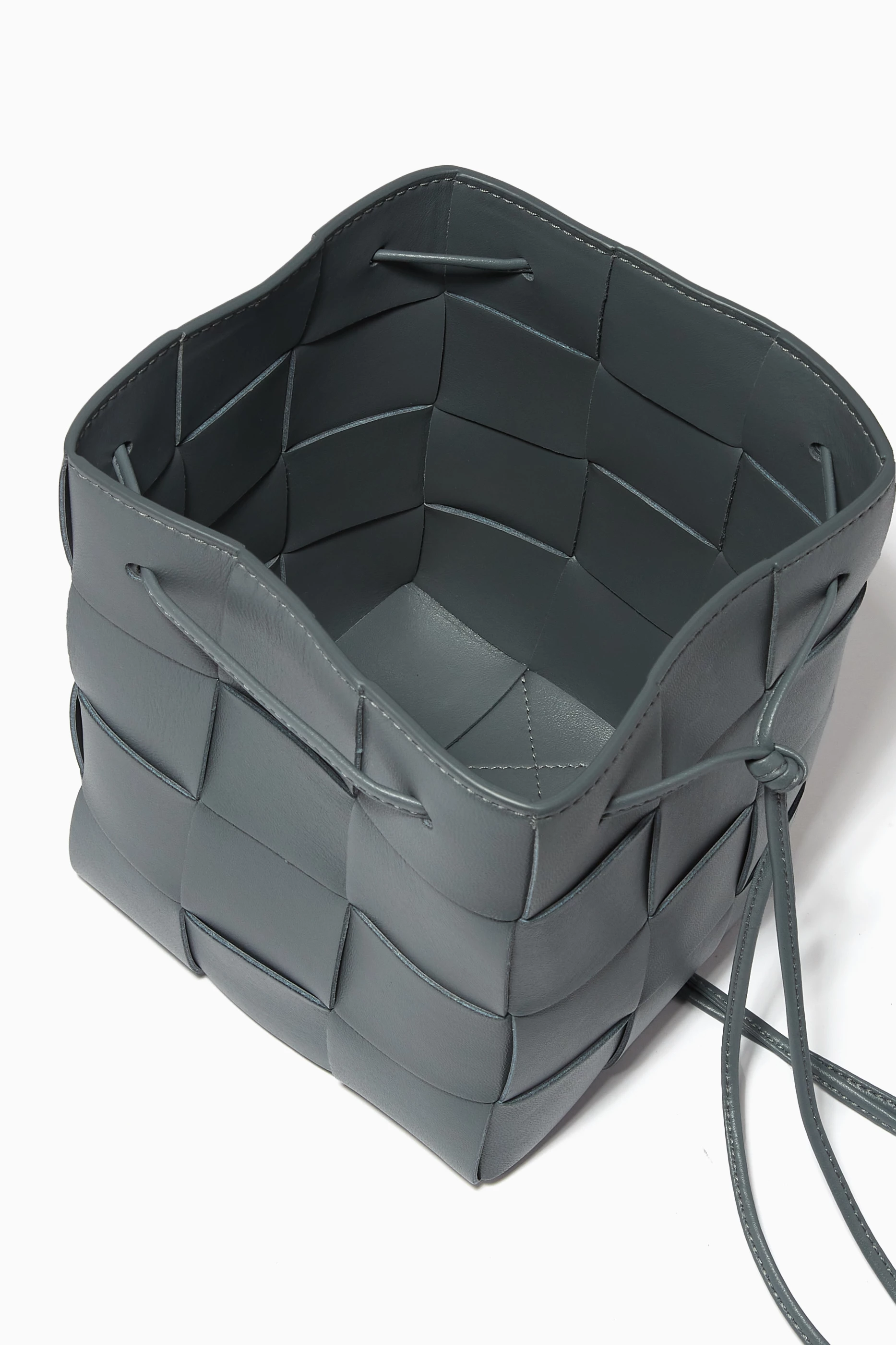 【BOTTEGA VENETA】Mini Cassette Bucket Bag Agate Gray Bottega Veneta Cassette Bucket Bag Small