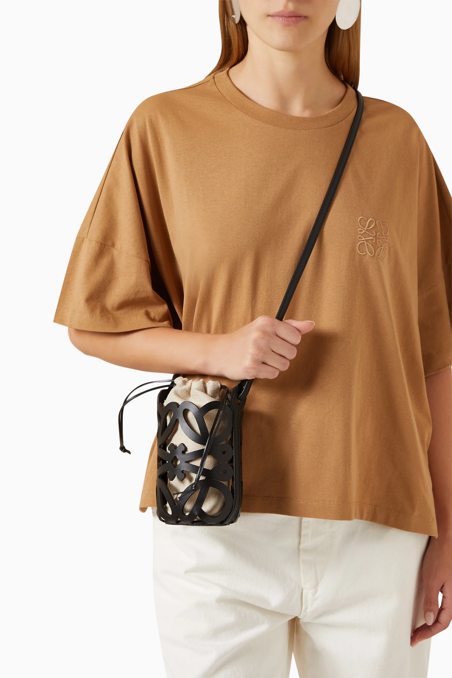 【LOEWE】SALE!!! カットアウト Anagram Cutout pocket Bag Loewe Anagram Cut-Out Pocket Bag | Liberty