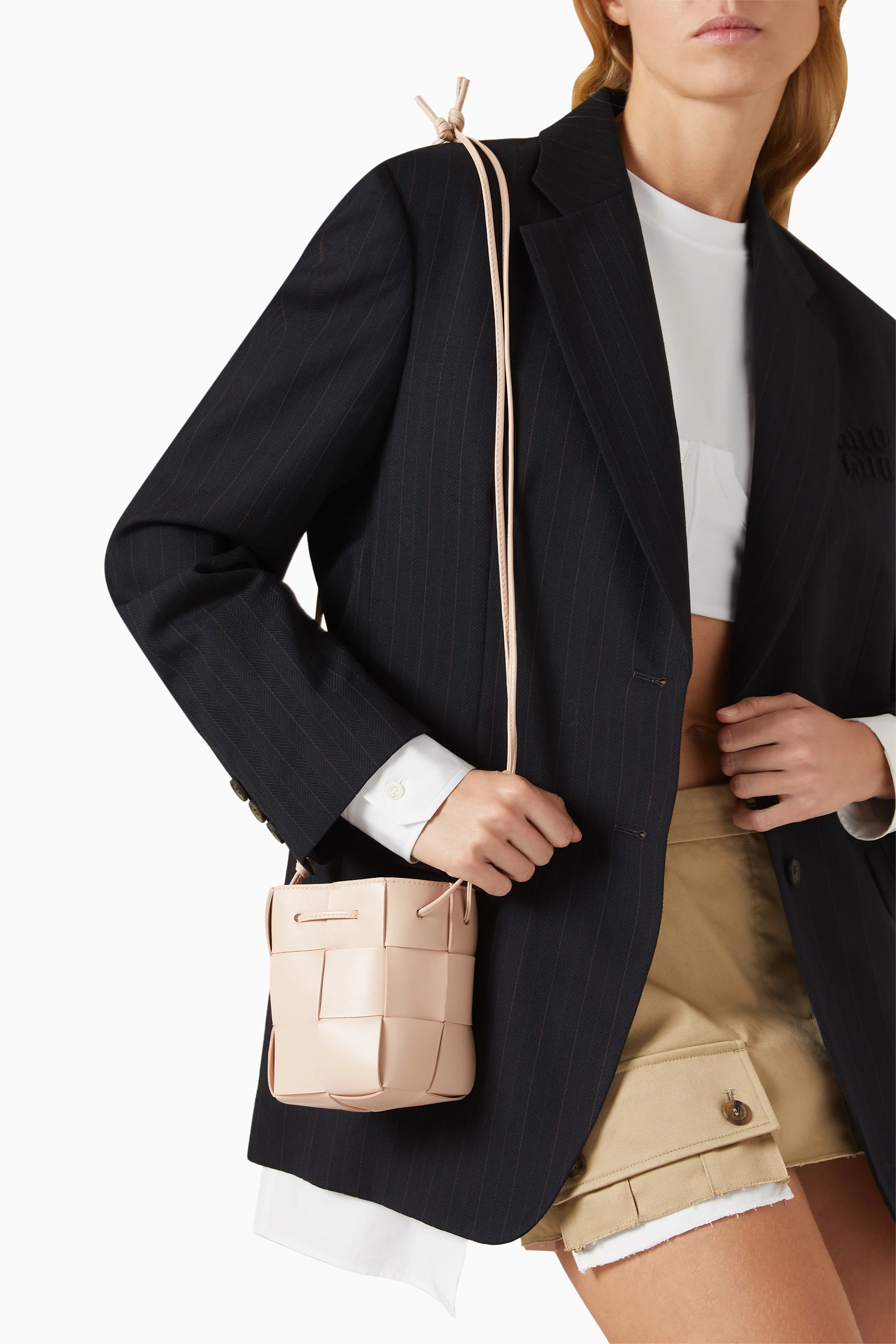 公式完売☆【Bottega Veneta】PINK サンライズ ミニレザーバッグ Bottega Veneta Pink Mini Pouch | Consign of the Times ™