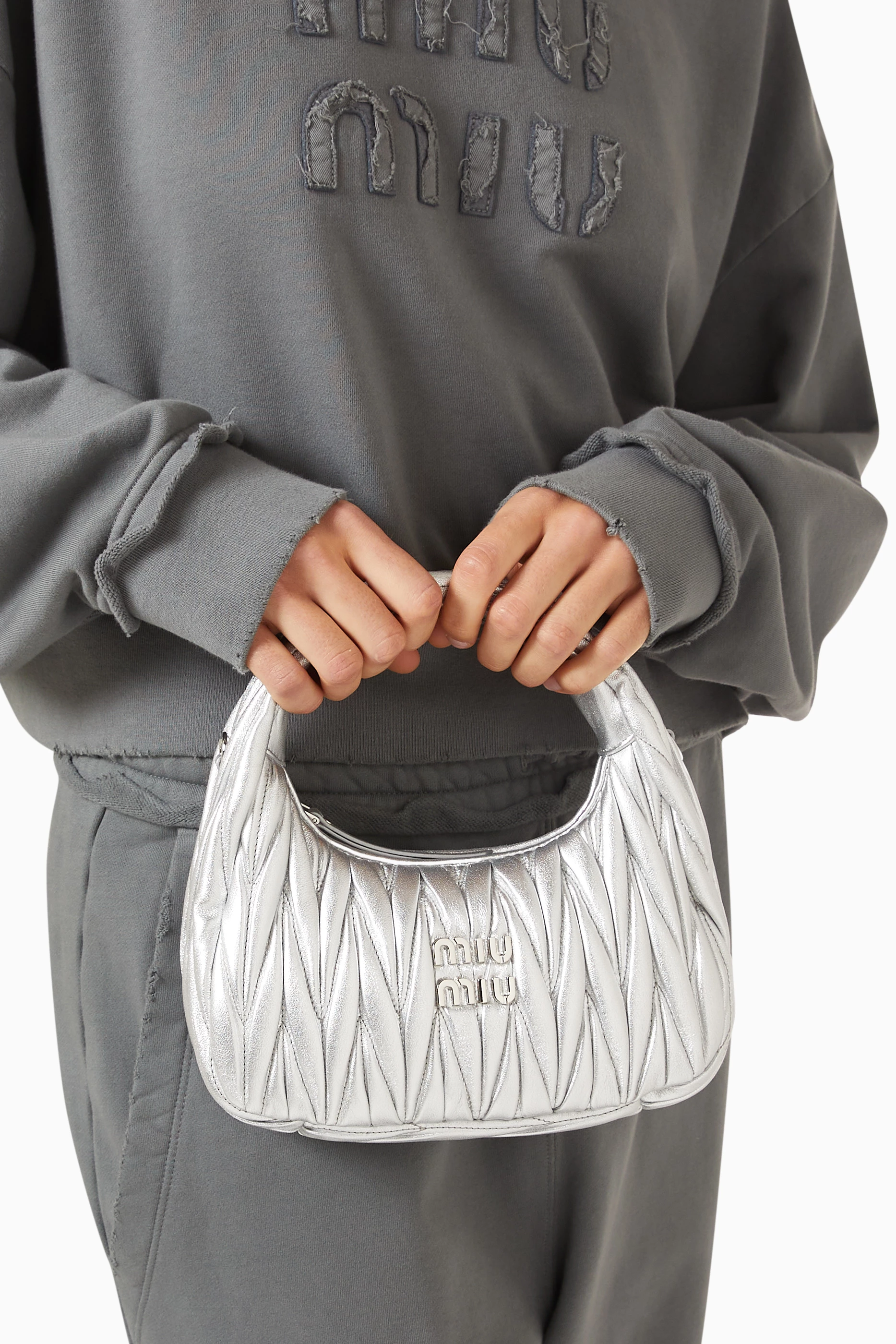 Wallet shoulder bag／ミニポーチ付／silver GUESS shoulder bag Beauvoir Mini Top Zip Shoulder Bag Silver