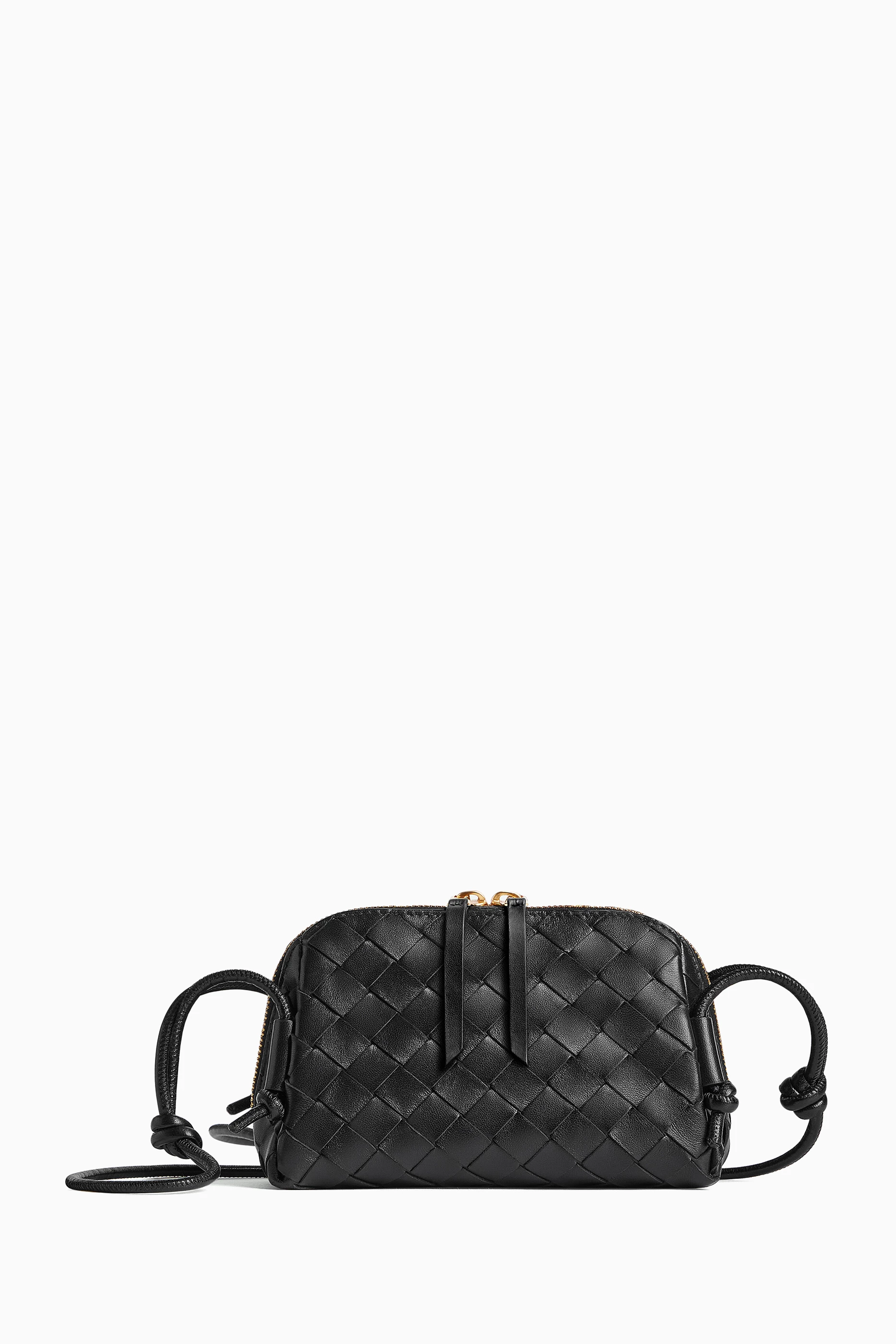 Buy Bottega Veneta Black Concert Pouch in Intrecciato Leather for Women Online Ounass Kuwait