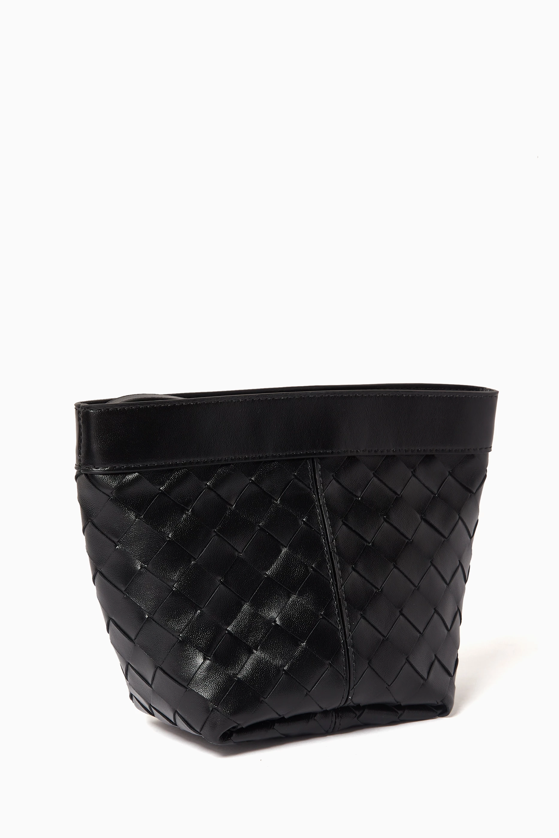 【BOTTEGA VENETA】SMALL FLIP FLAP POUCH Buy Bottega Veneta Black Small Flip Flap Prism Pouch in